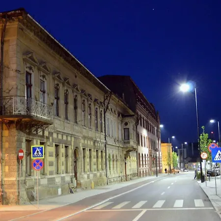 Ultra Central Place, In Heart Of City Center Apartment *